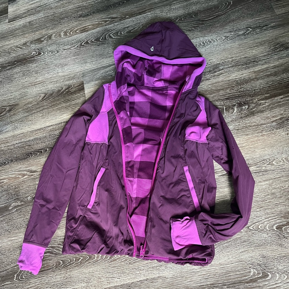 Ivivva reversible jacket, double layered